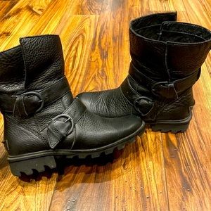 Sorel phoenix Moto boots 7.5